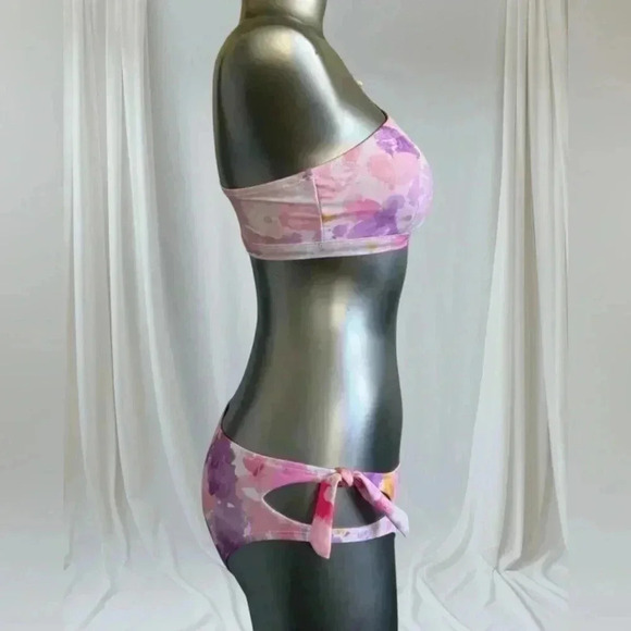 🆕Jessica Simpson  Swimsuit Top - Picture 3 of 15